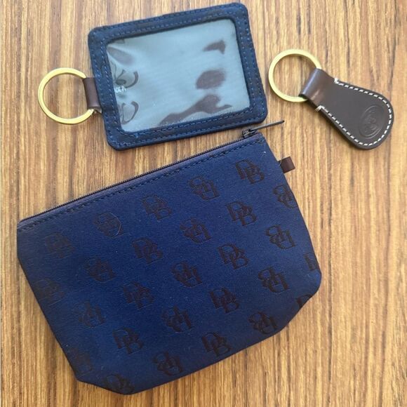 Dooney & Bourke - Navy & Brown Large Tote Bag, Pouch, license holder, keychain - Picture 7 of 13